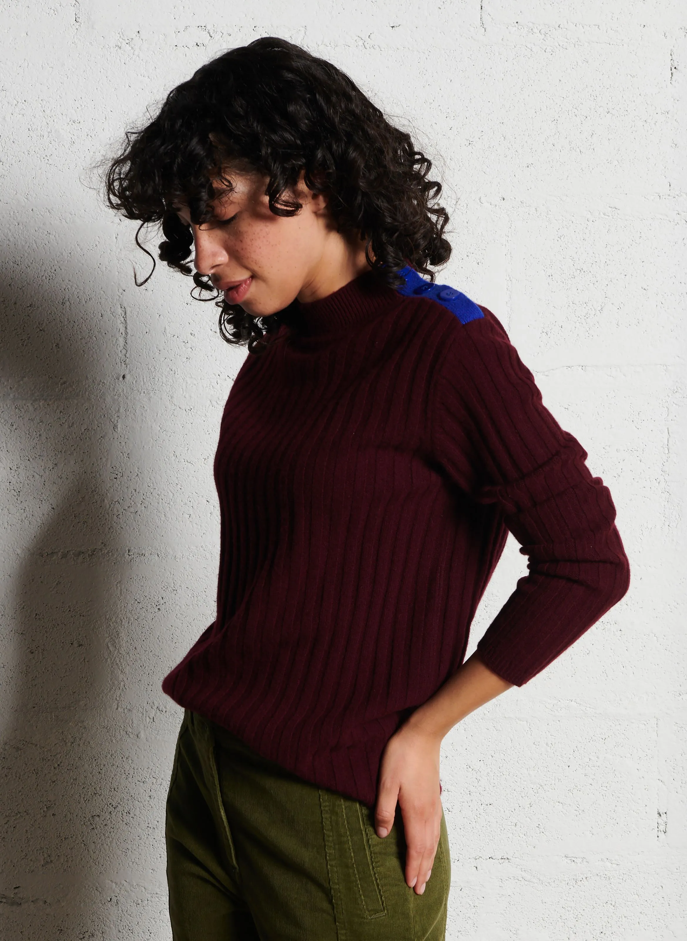  BENSIMON   GUILAIN - Maglione dritto con bottoni in lana e cashmere | Viola